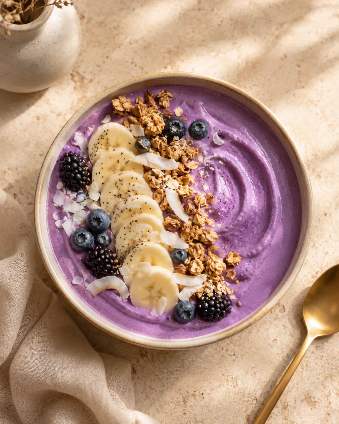 Ube smoothie bowl